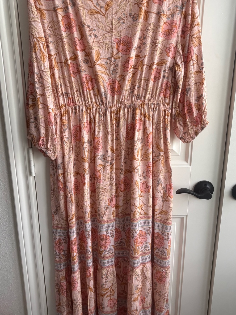 Bohemian Floral Midi Dress in Blush Pink - Picture 3 of 4